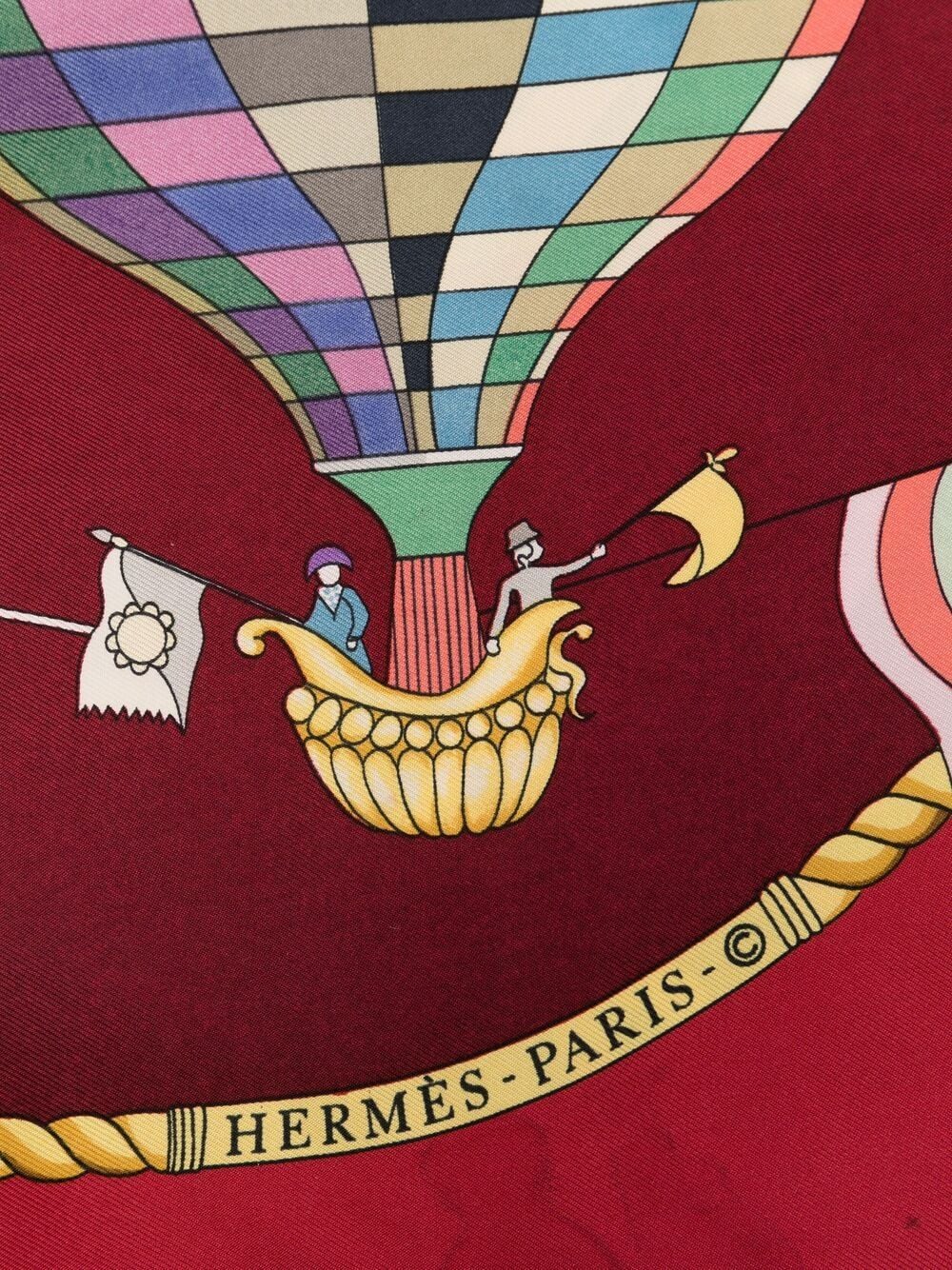 Foulard Hermès Vintage 'Les Folies Du Ciel II' En Soie - Gris, Noir, Beige, Très Bon état
